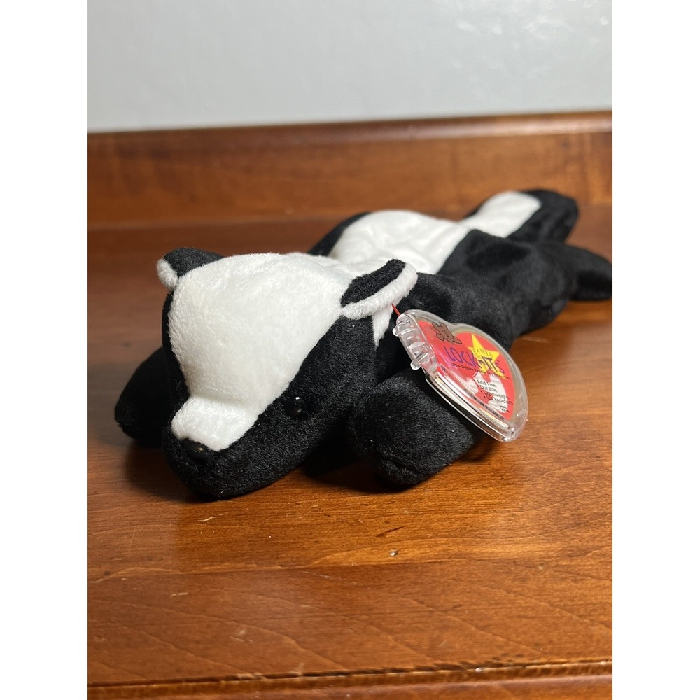 Ty Original Beanie Babies STINKY The‎ Skunk Feb 13 1995 PE PELLETS w/tags 10 In